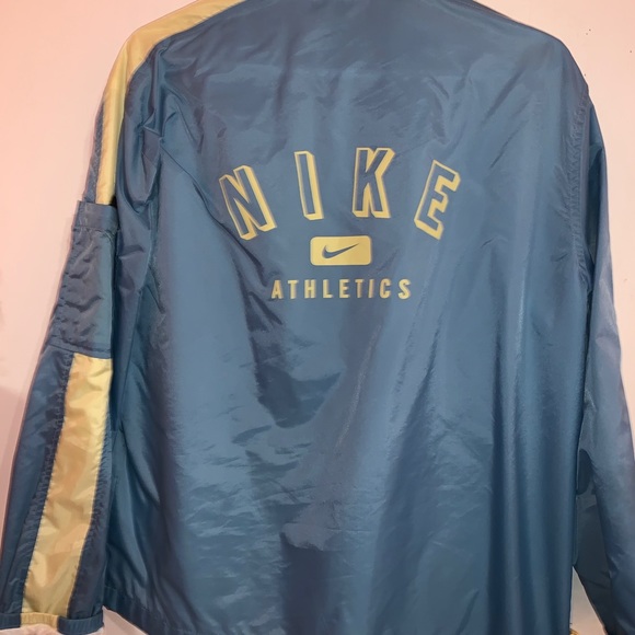 Vintage Nike Windbreaker - Picture 2 of 5
